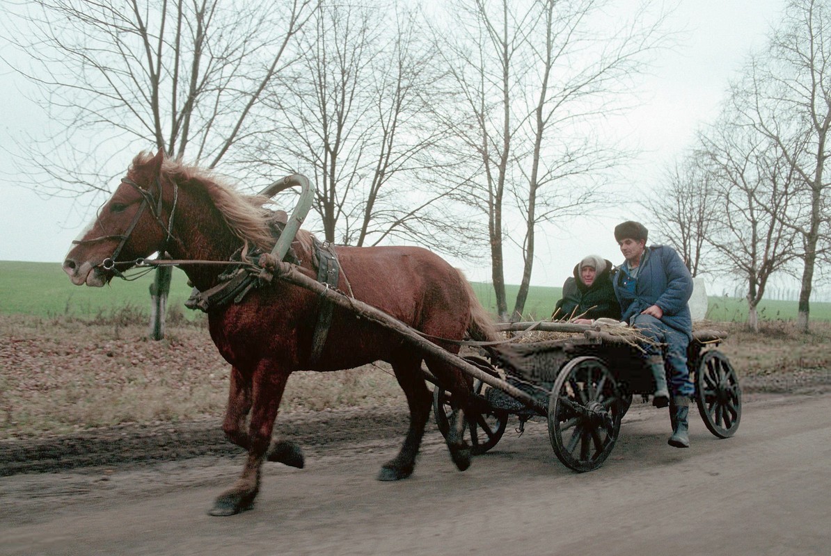 View - 	Loạt ảnh khó quên về cuộc sống ở đất nước Ukraine năm 1991