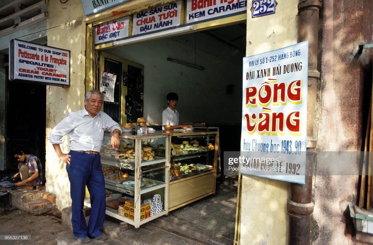 Loat anh quy hon vang ve pho Hang Bong o Ha Noi xua-Hinh-12