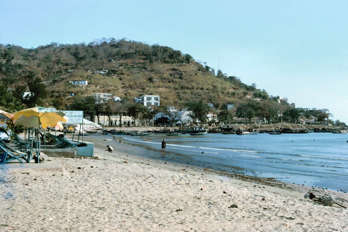 Loat anh cuc quy ve Vung Tau thap nien 1960-1970