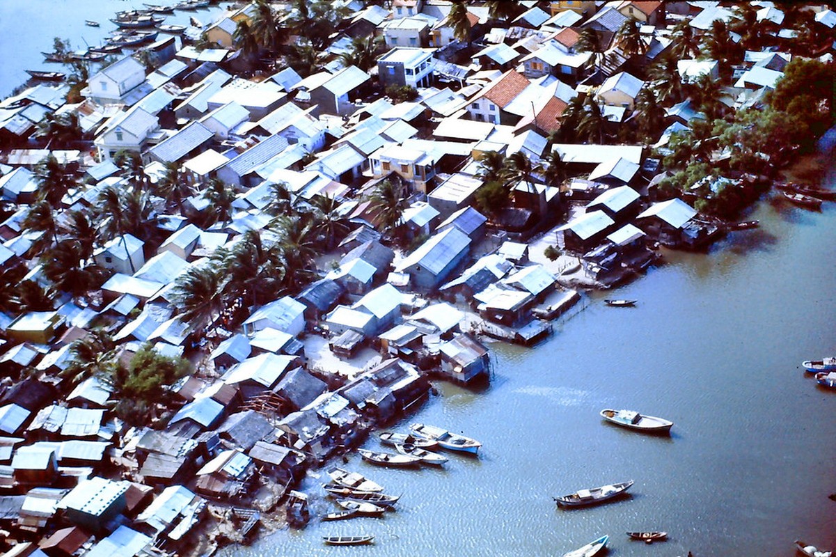 View - 	Hình độc về Phan Rang hơn nửa thế kỷ trước nhìn từ máy bay