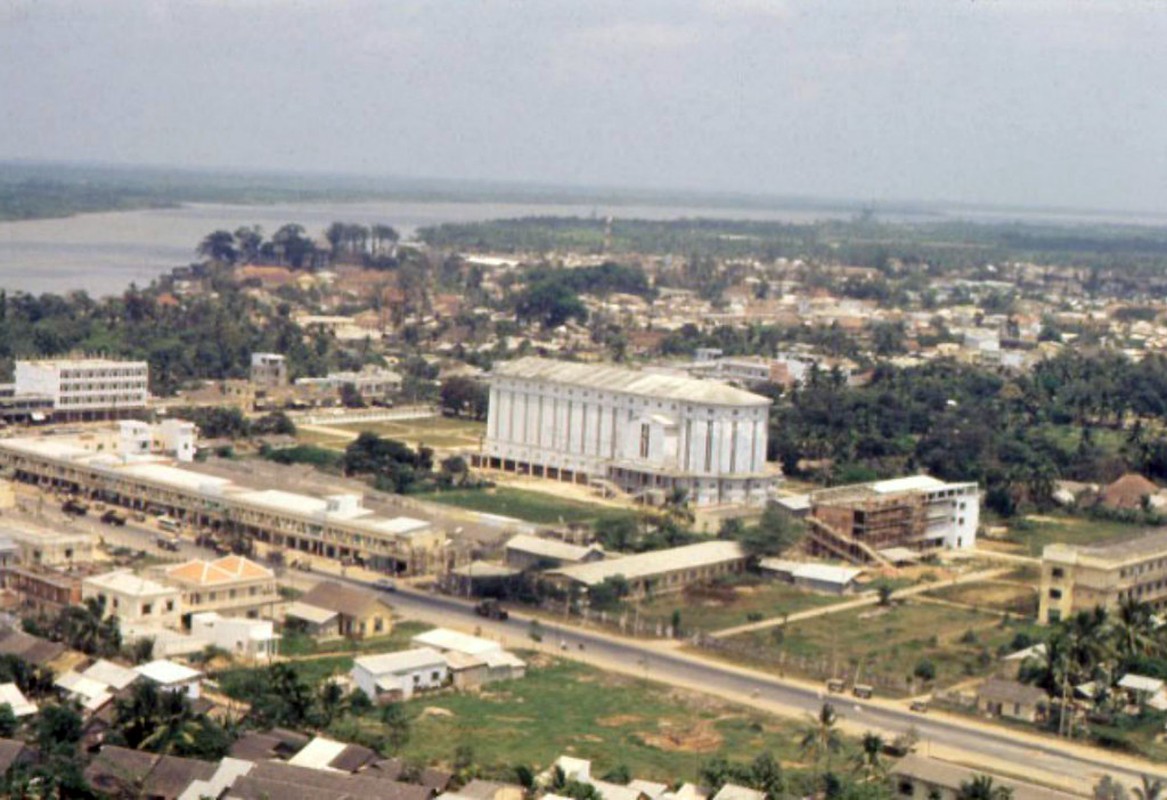 Loat anh hiem co ve Vinh Long thap nien 1960 nhin tu may bay-Hinh-6