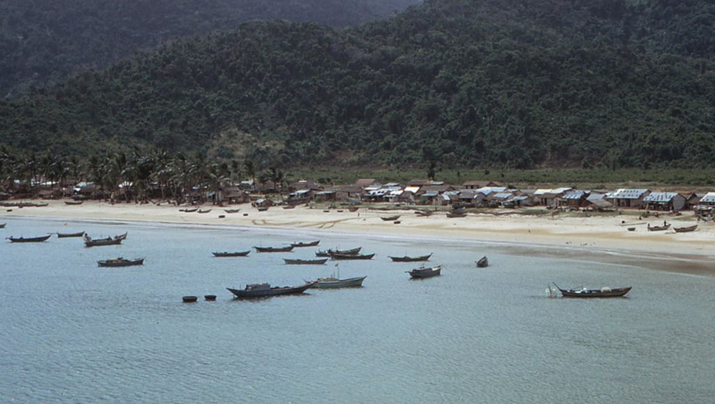 Phong canh Phu Yen nam 1970-1971 qua ong kinh nguoi My-Hinh-3