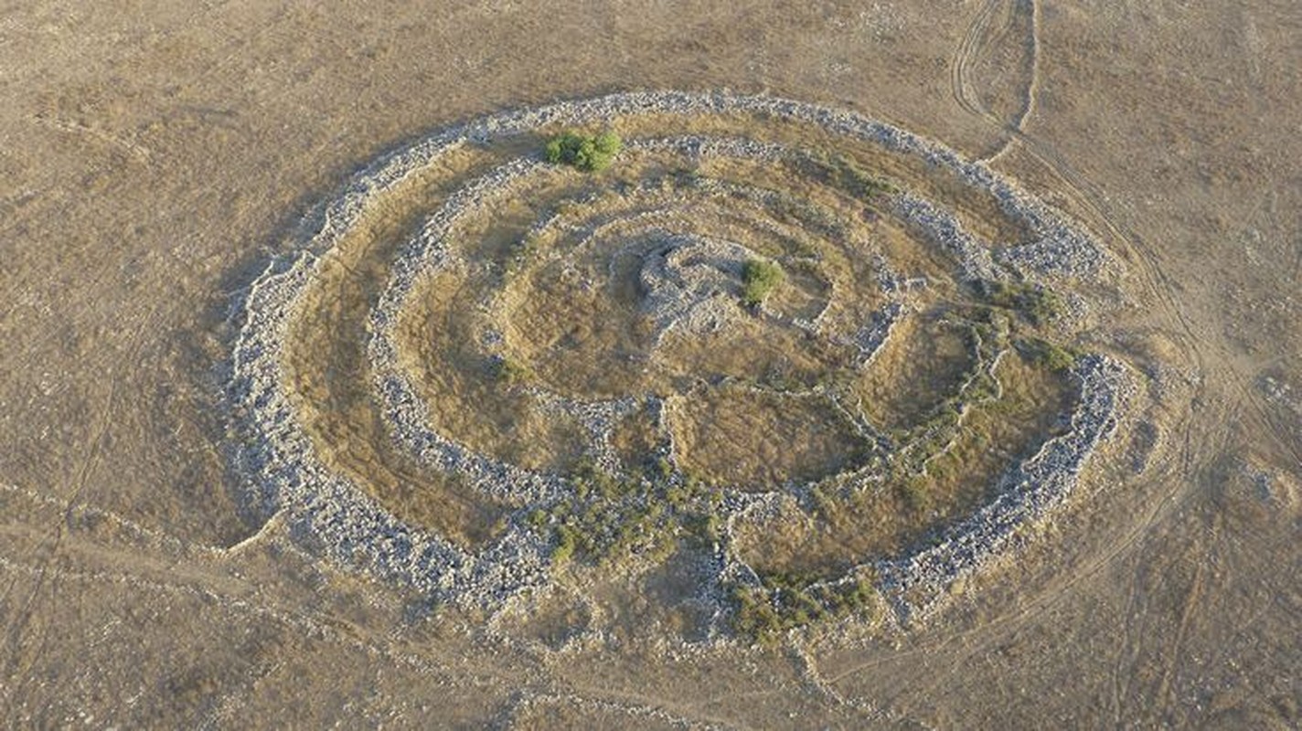 Bai da co Stonehenge bat ngo 