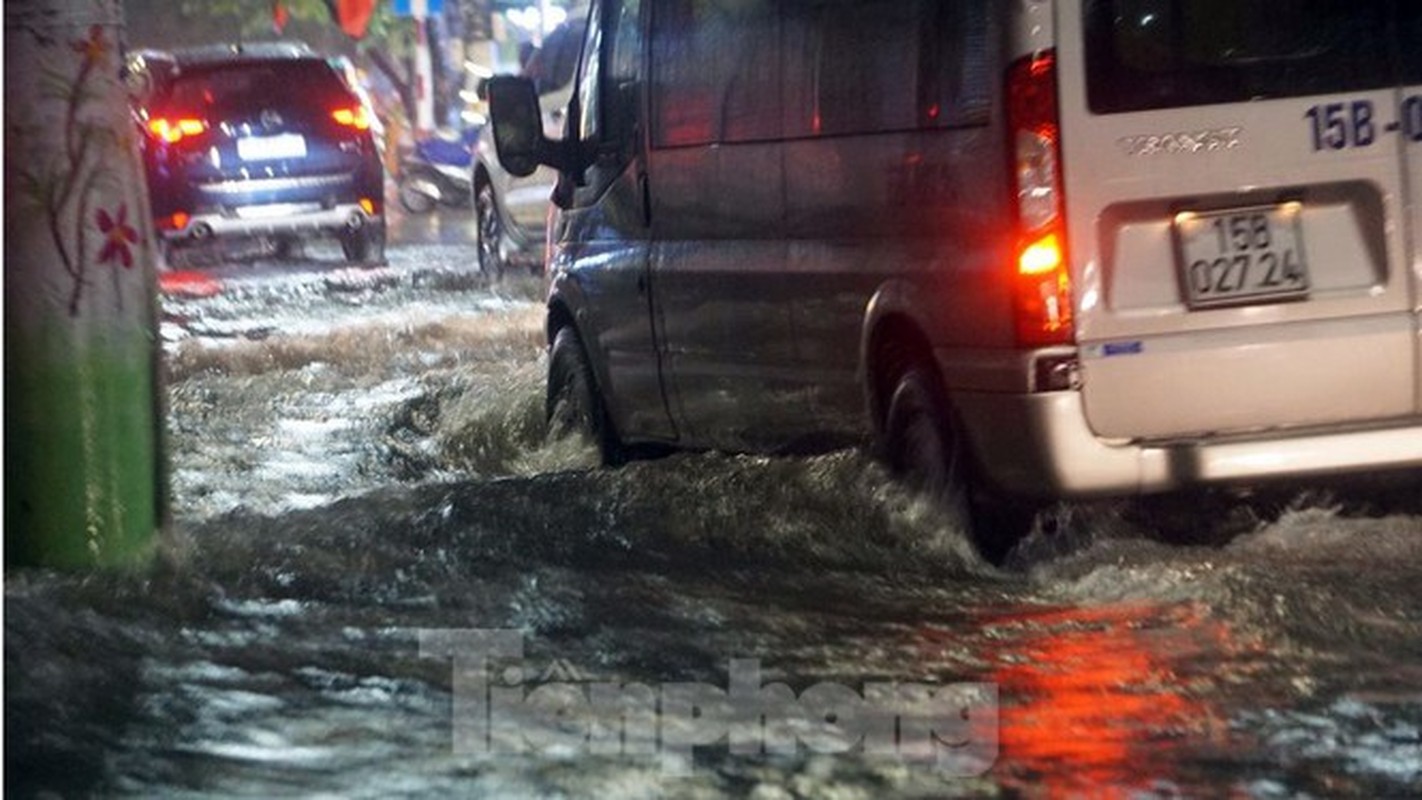 Nhieu tuyen pho o Hai Phong ‘hoa thanh song’-Hinh-11