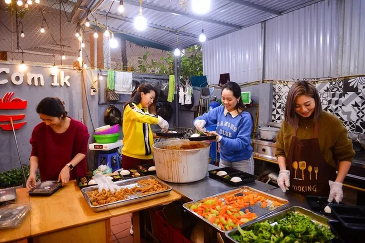 Nhung bua com mien phi giua Ha Noi cho cac benh nhi