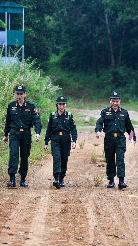 Nu canh sat Viet Nam dau tien tham gia luc luong gin giu hoa binh-Hinh-4