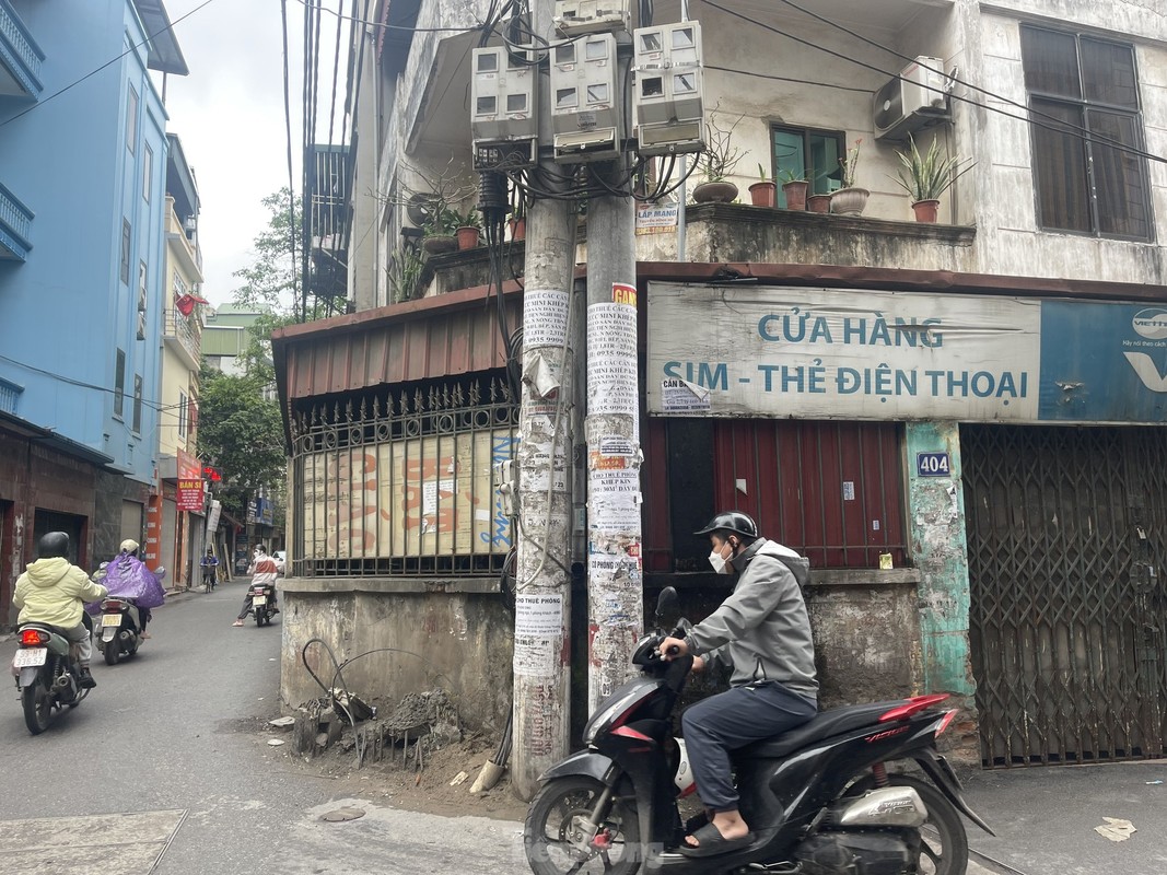 Ha Noi: Mat bang cho thue 'e am' nhung gia van neo cao-Hinh-14