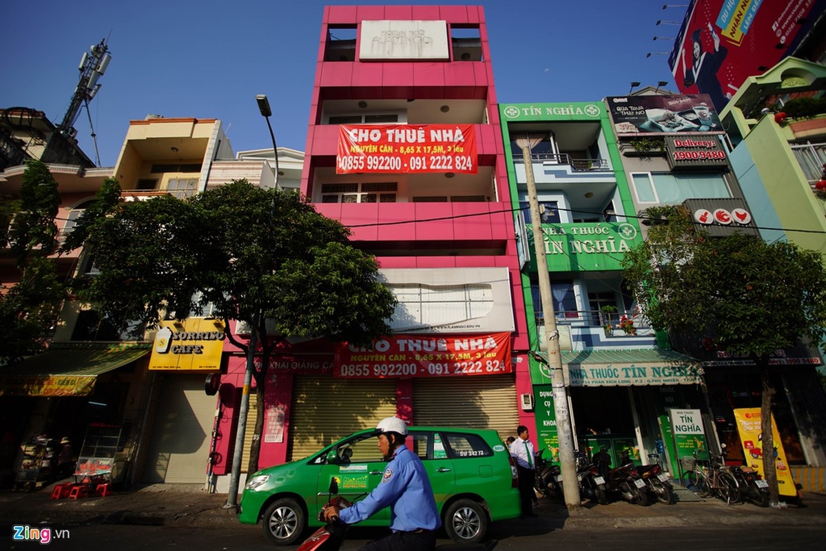 Hang quan dong cua dong loat, chu nha van khong giam gia thue-Hinh-9