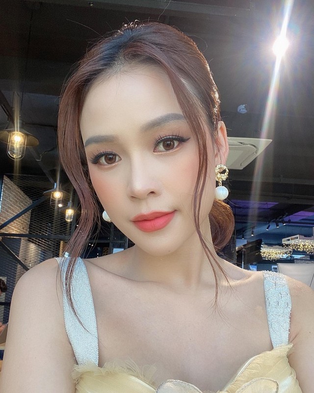 Ky Duyen va dan my nhan Viet dang lang xe mau son gi?-Hinh-5