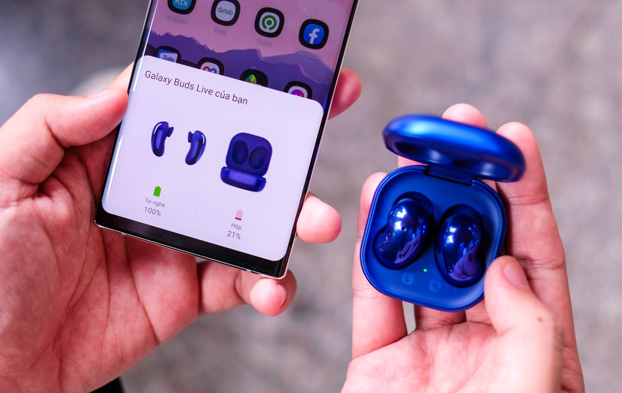 So sanh tai nghe Galaxy Buds Live va AirPods Pro-Hinh-10