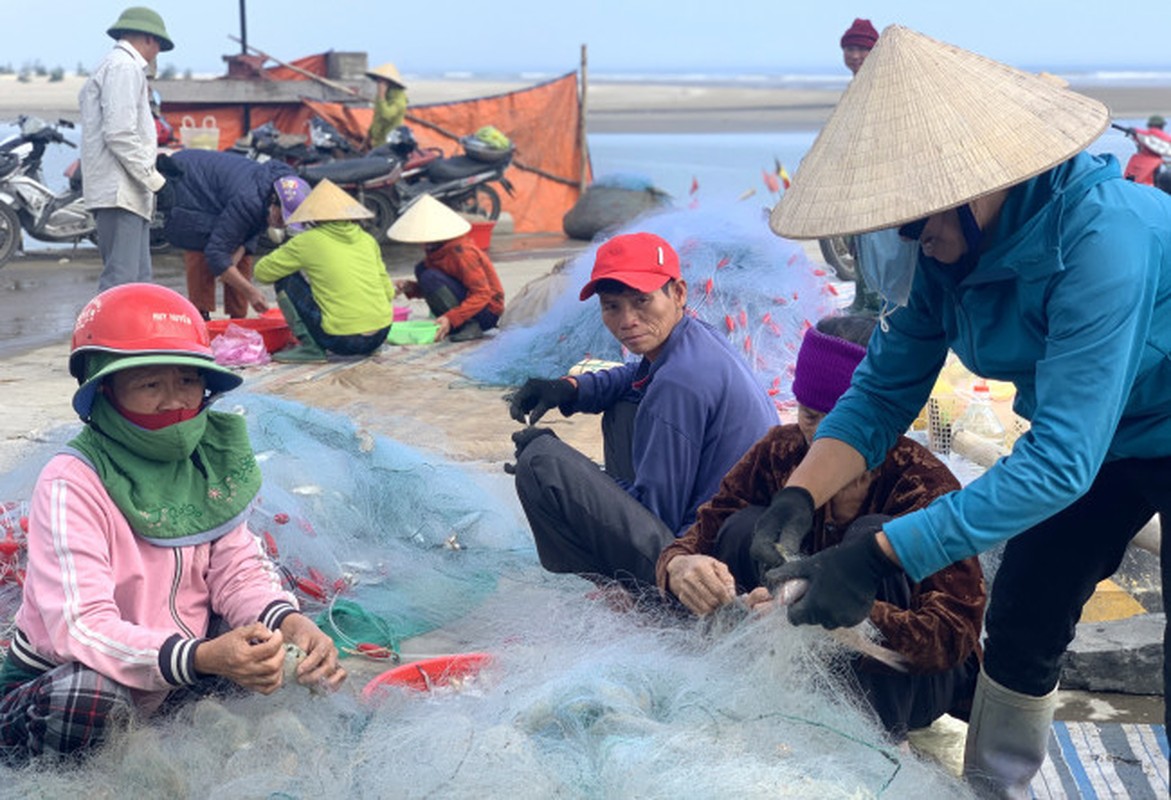 Ca chao thanh dac san ngay lanh, ngu dan trung dam dau nam-Hinh-7