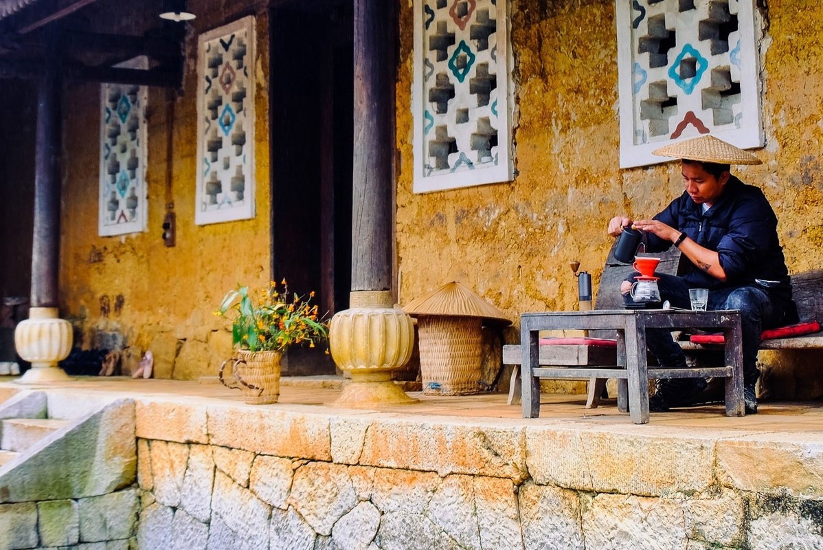 Ben trong can nha co tram tuoi tai Ha Giang-Hinh-10