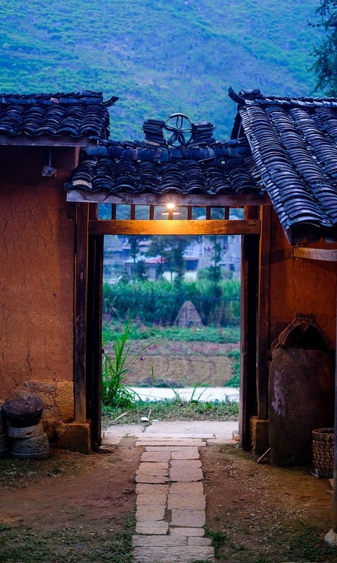 Ben trong can nha co tram tuoi tai Ha Giang-Hinh-9