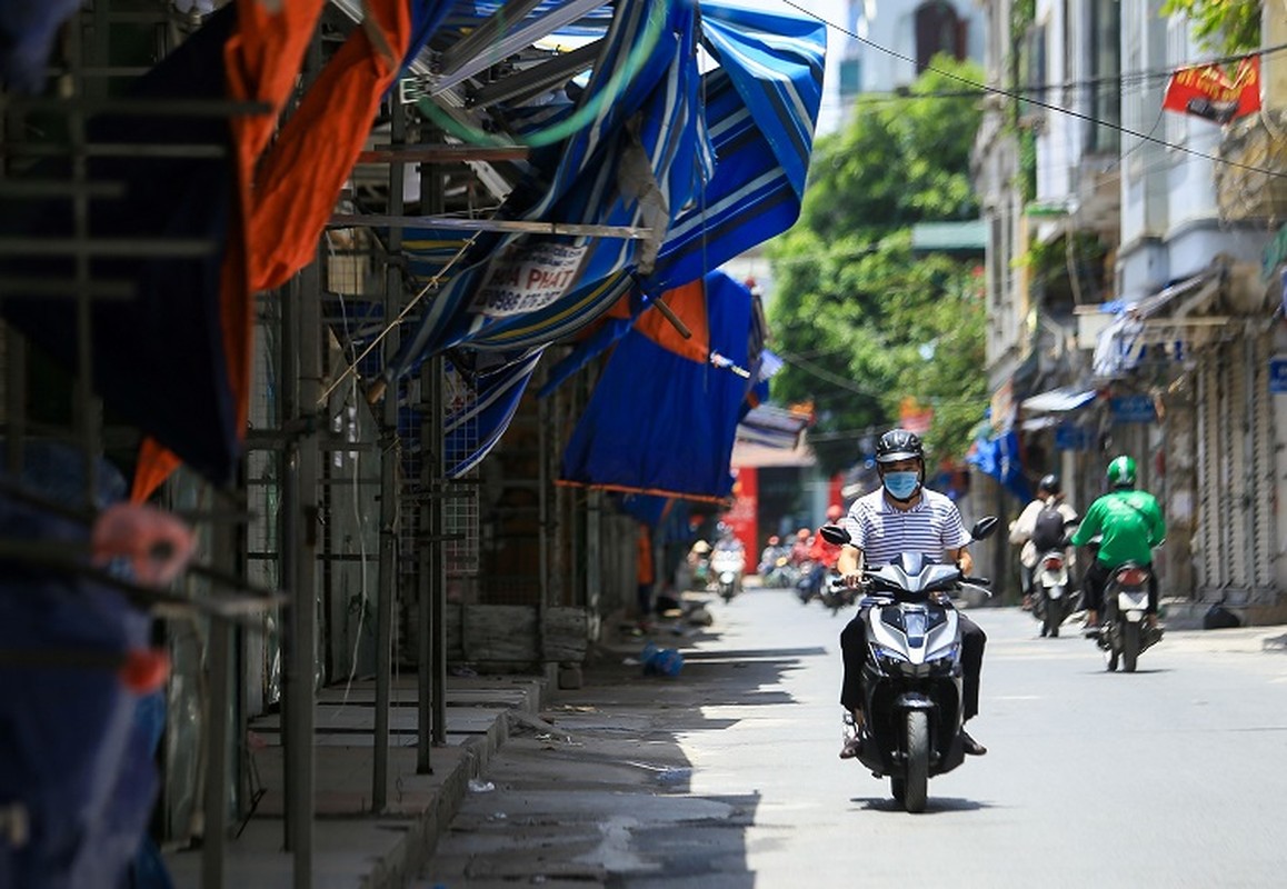 Cảnh tượng lạ chưa từng thấy tại “siêu chợ sinh viên” lớn nhất Hà Nội - 12