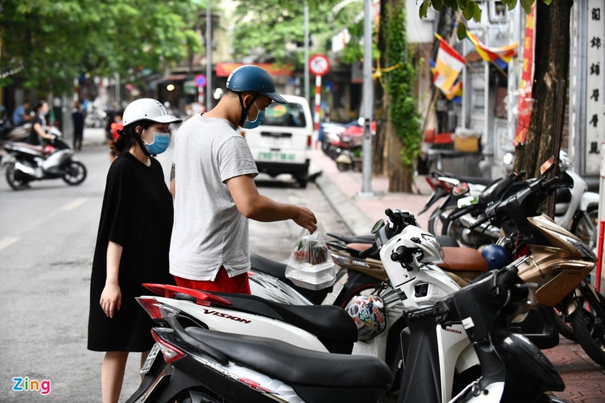 Hang banh cuon noi tieng ban hon 100 suat mang ve moi ngay-Hinh-6