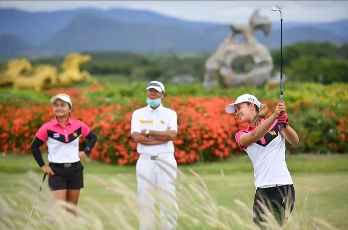 Golfer 16 tuoi gianh HCV tai SEA Games 31 la con lai-Hinh-4