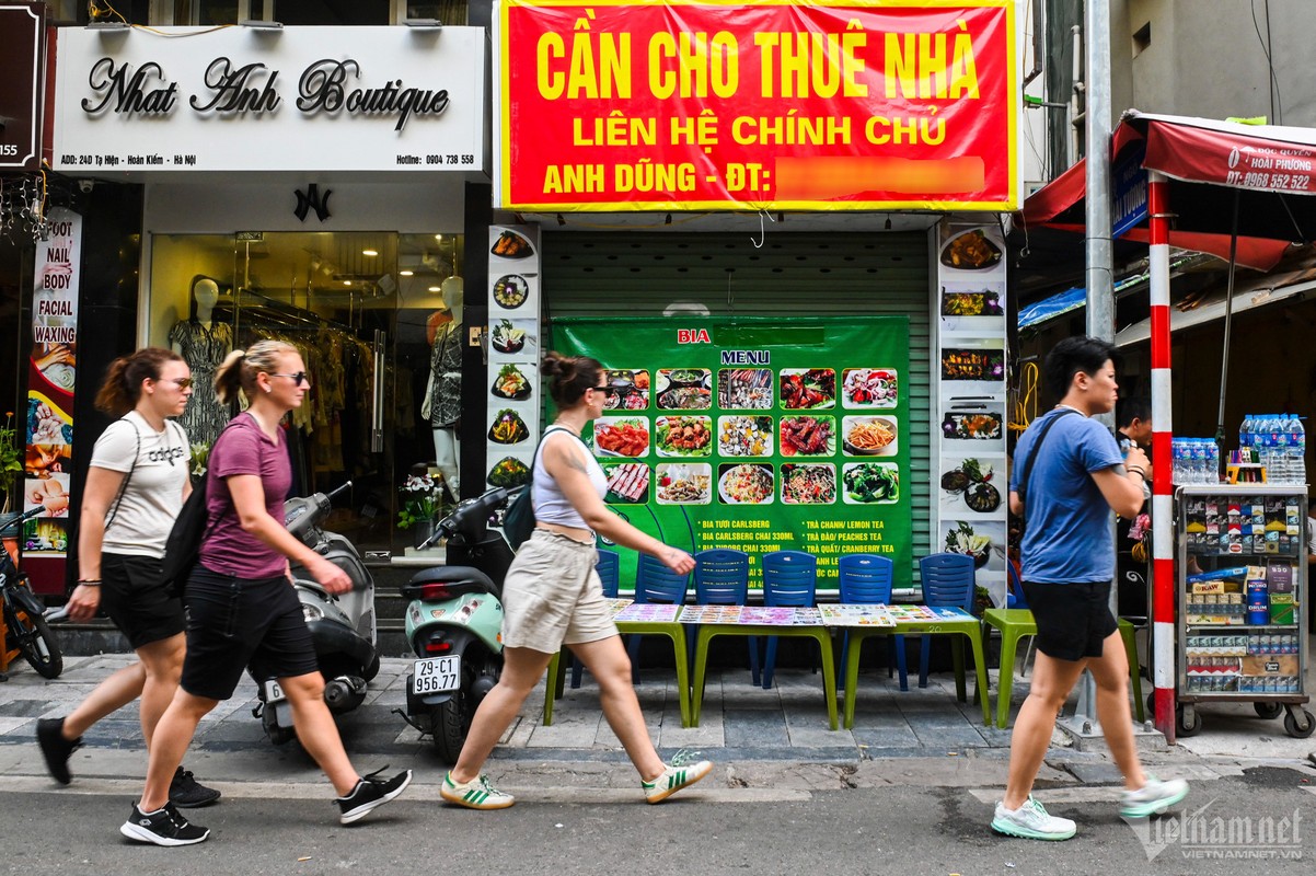 Mat bang pho lon Ha Noi kho tim khach thue-Hinh-7