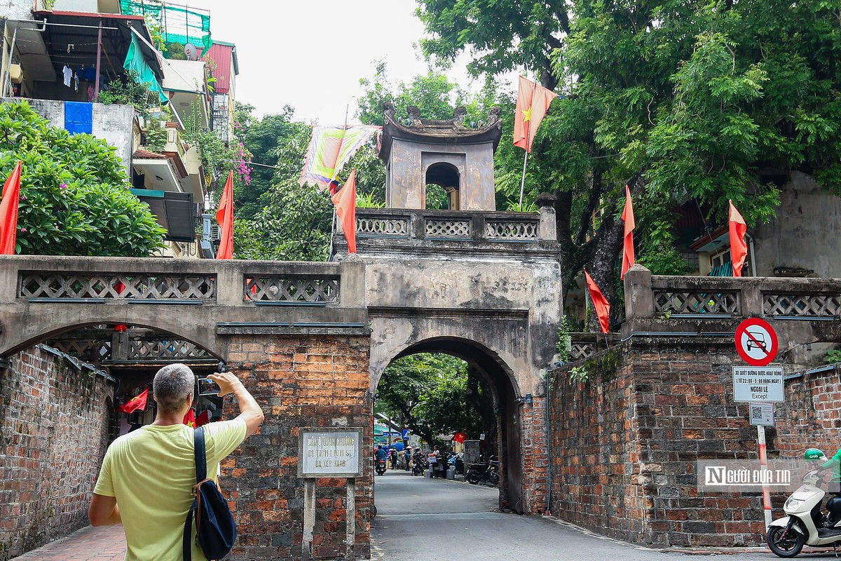 Ha Noi: Ngam nhung cong trinh van hoa, lich su cua quan Hoan Kiem-Hinh-10