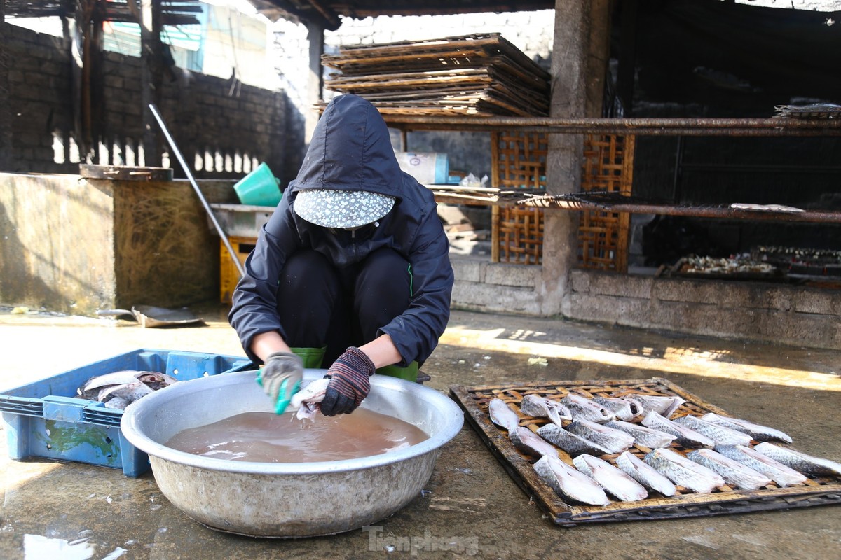 Nghe ngoi ben bep than do ruc nhung ngay nang nong-Hinh-2