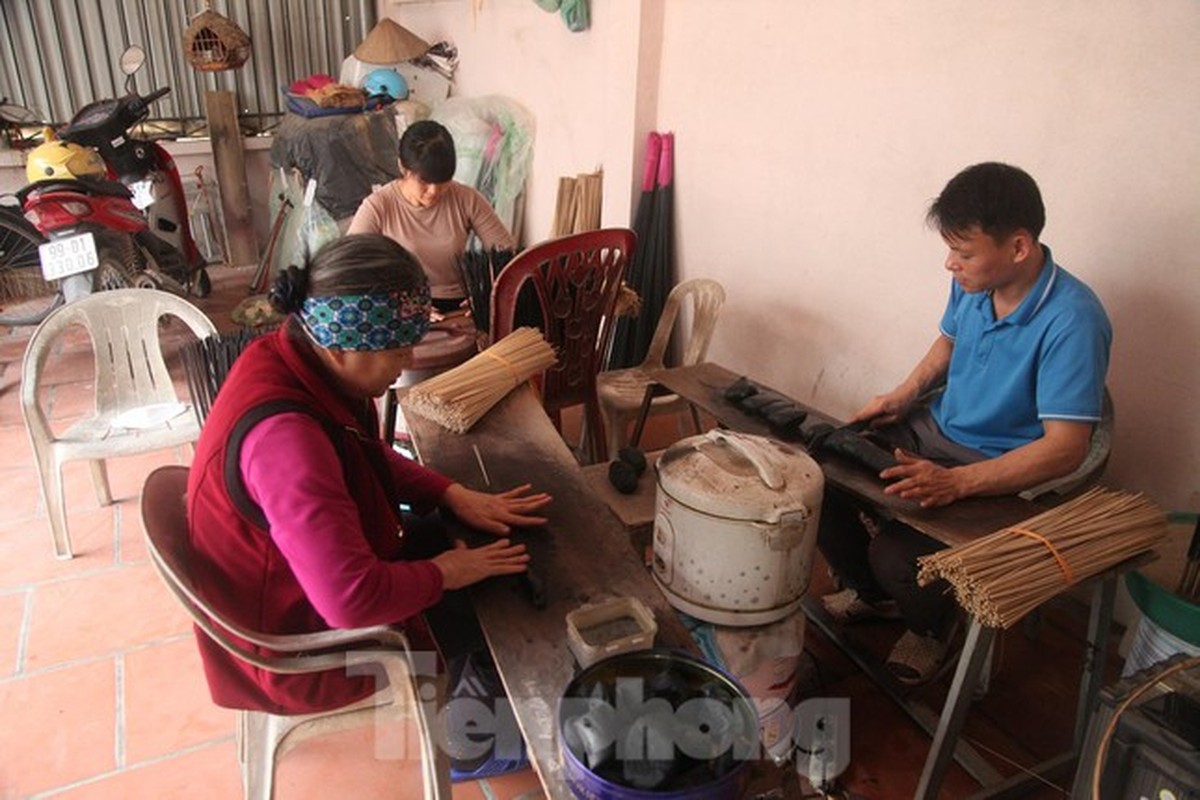 Lang nghe lam huong den tram tuoi hoi ha vao vu Tet-Hinh-7