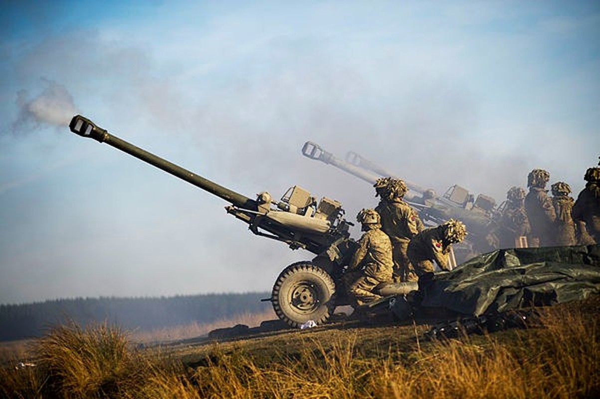 Ukraine tuyen bo phao 105mm Anh manh ngang phao 122mm Nga-Hinh-10