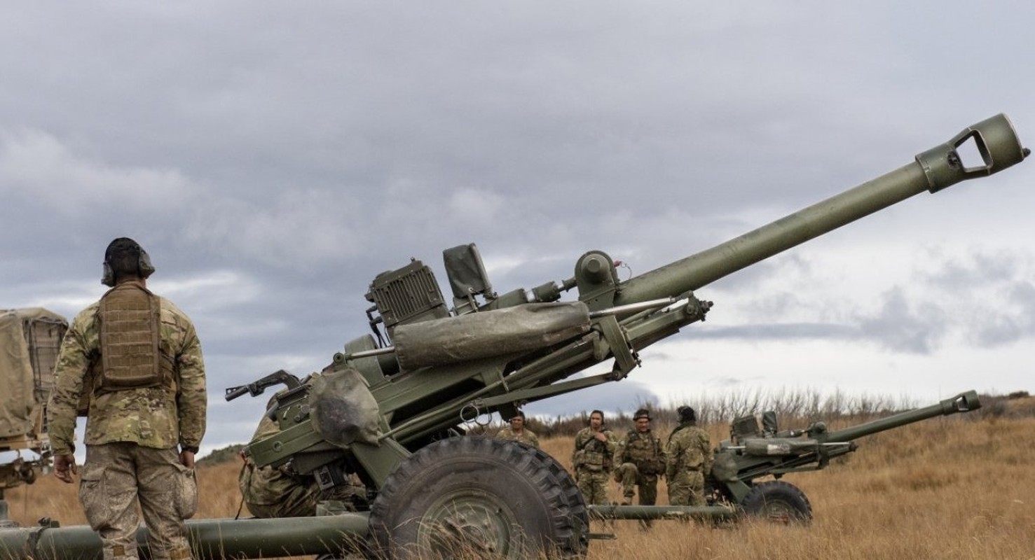 Ukraine tuyen bo phao 105mm Anh manh ngang phao 122mm Nga