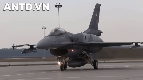 Tiem kich F-16V My ban cho Bulgaria co gia len toi 165 trieu USD/chiec-Hinh-11