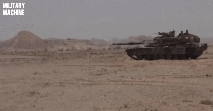 Dan phao xe tang T-55 co kha nang xuyen thung M1 Abrams?-Hinh-28