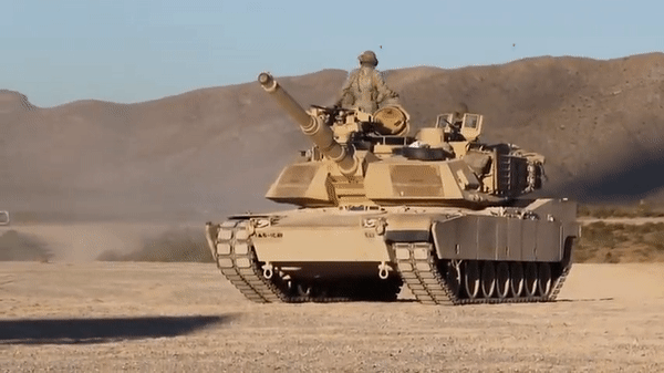 Dan phao xe tang T-55 co kha nang xuyen thung M1 Abrams?-Hinh-31