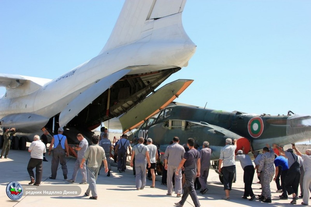 Co F-16V Block 70, Bulgaria van chi tien dai tu 