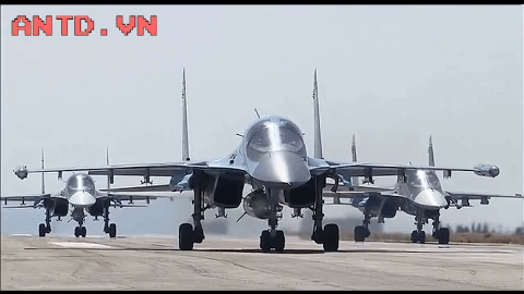 Cho Su-34 tap ha canh tren duong cao toc, Nga co toan tinh gi?-Hinh-3