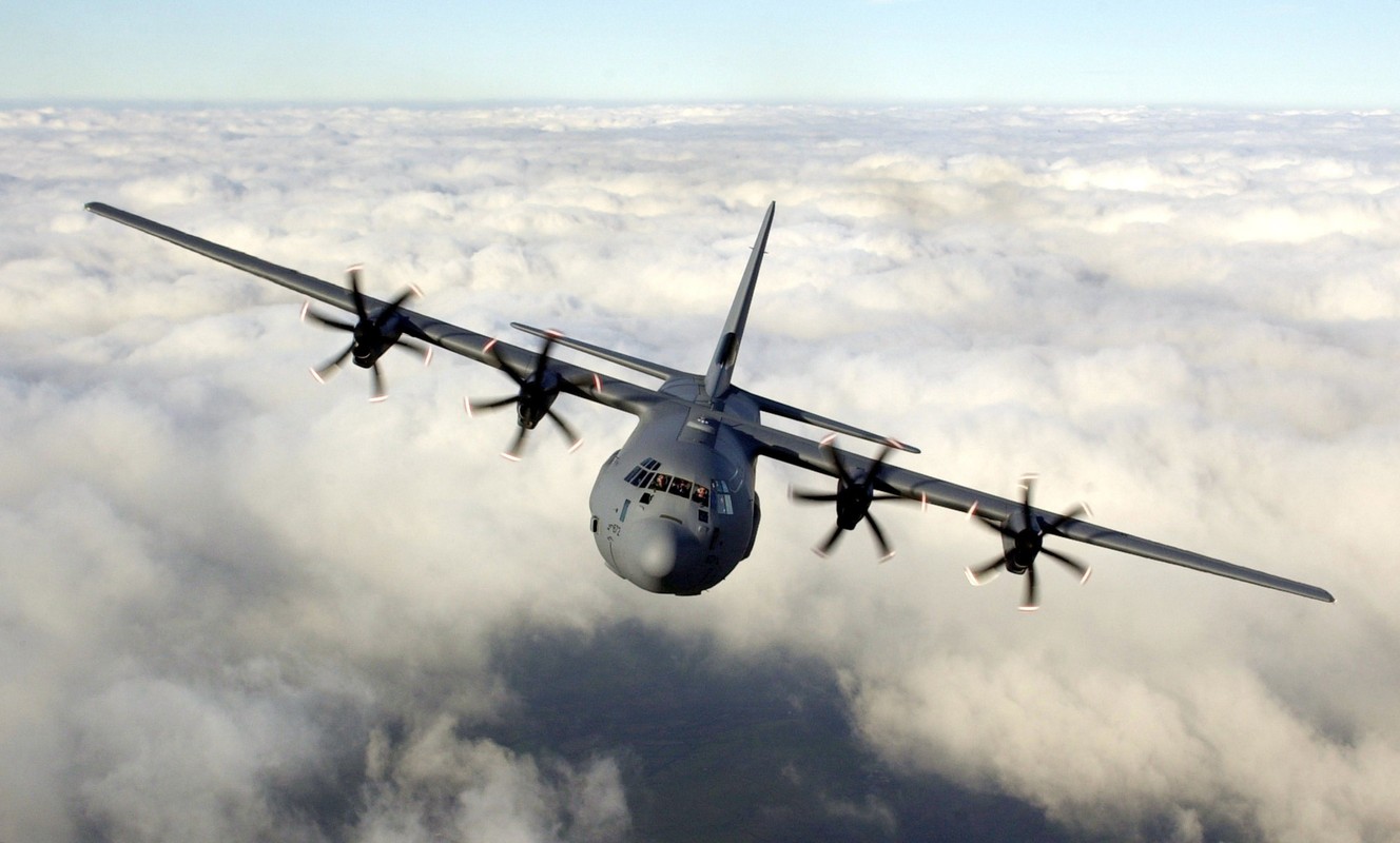 Lockheed Martin lap ky luc cuc soc voi may bay van tai C-130 Hercules-Hinh-10