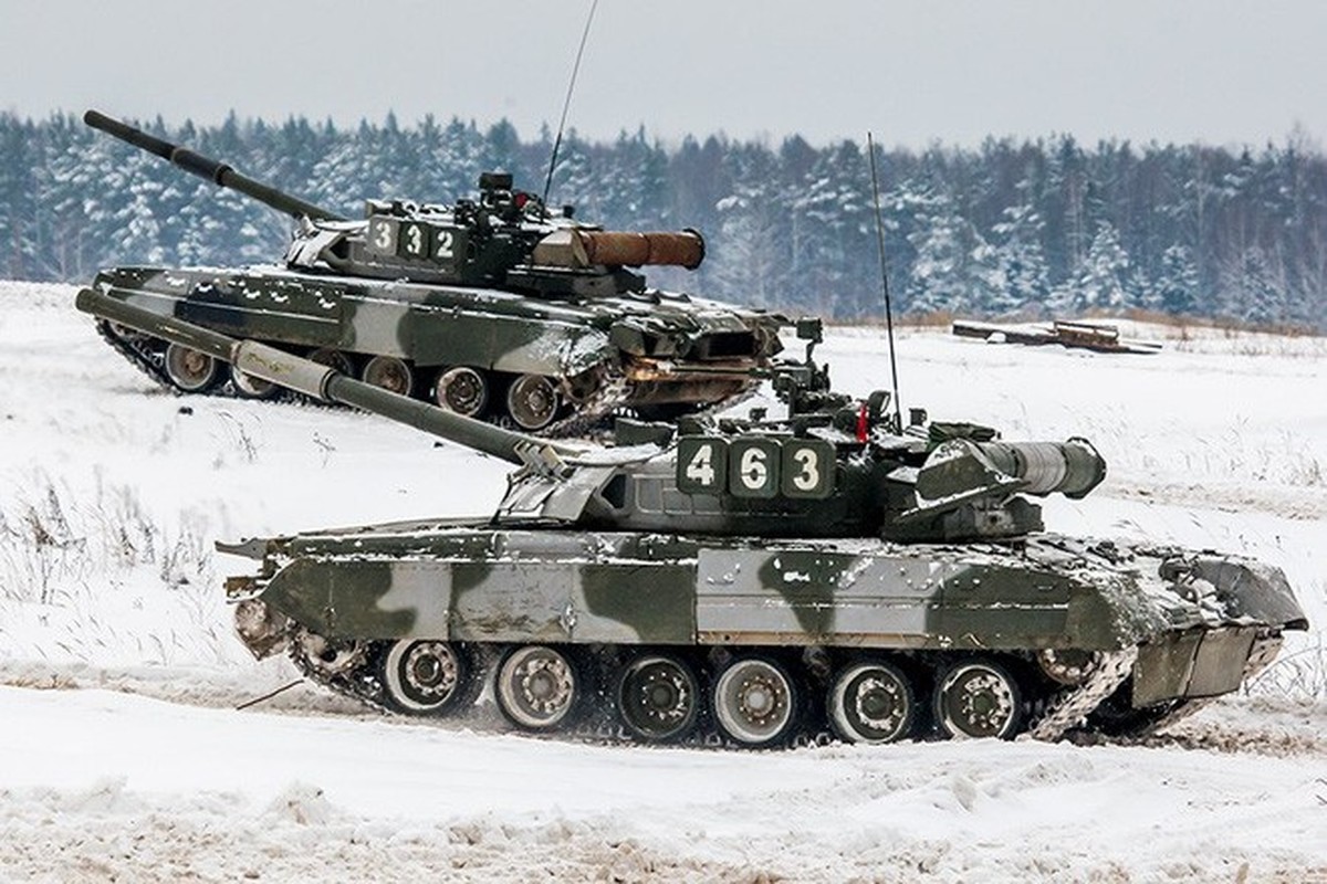 Nga co them xe tang T-80BVM nang cap cuc manh, NATO so tai mat?-Hinh-7