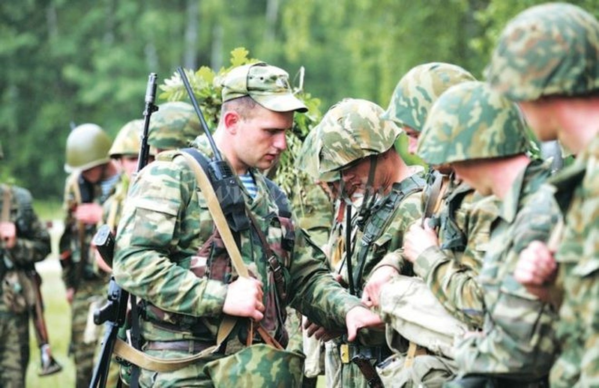 Choang: Belarus tap tran chung voi NATO, Nga cay cu vi bi 
