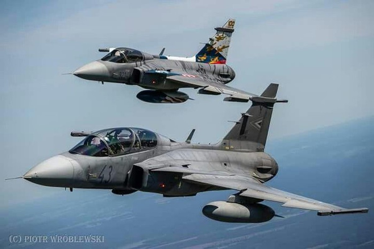 Nga khang dinh tiem kich da nang JAS-39E Gripen-E 