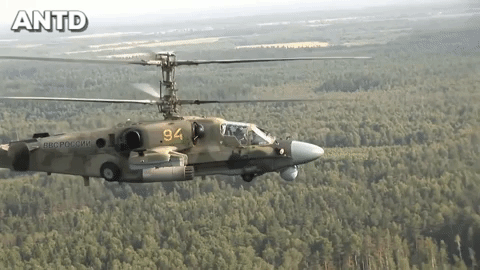 Truc thang Ka-52 Alligator Nga duoi danh may bay My tren bau troi Syria?