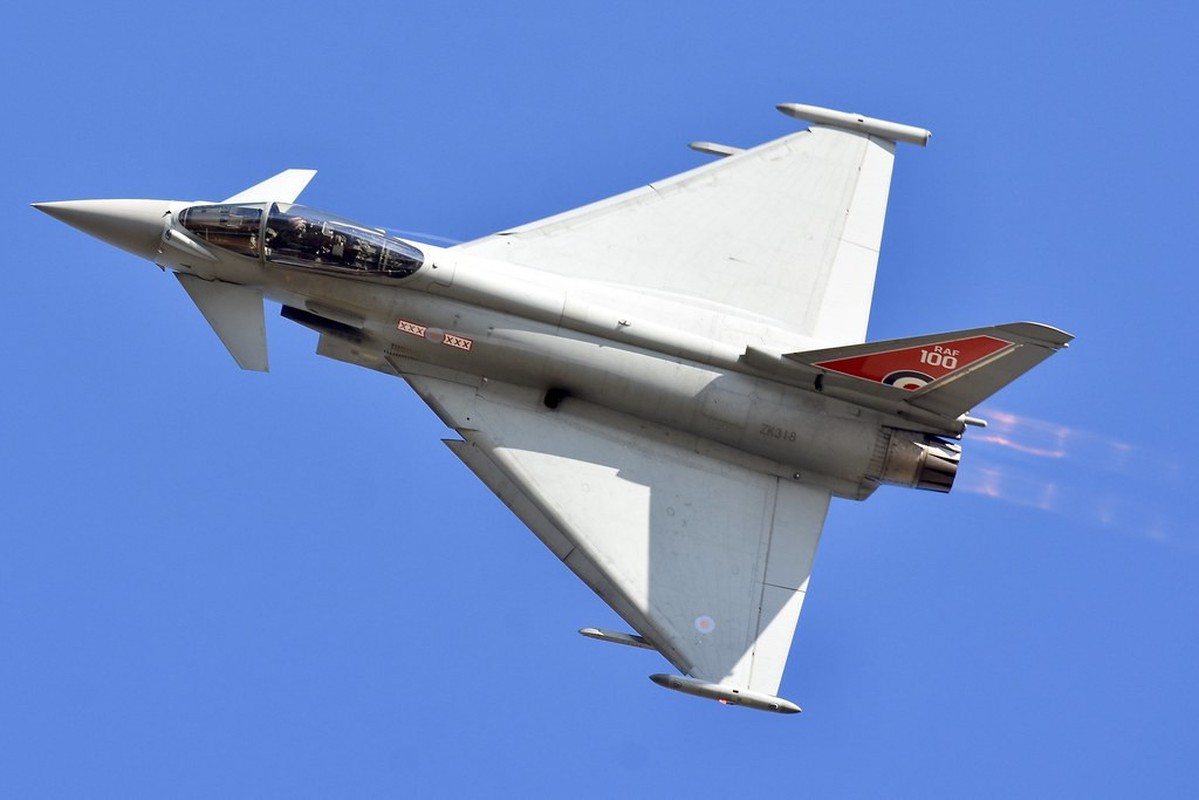 Bi S-400 o Syria khoa chat, may bay Eurofighter Typhoon NATO cong duoi bo chay?-Hinh-6