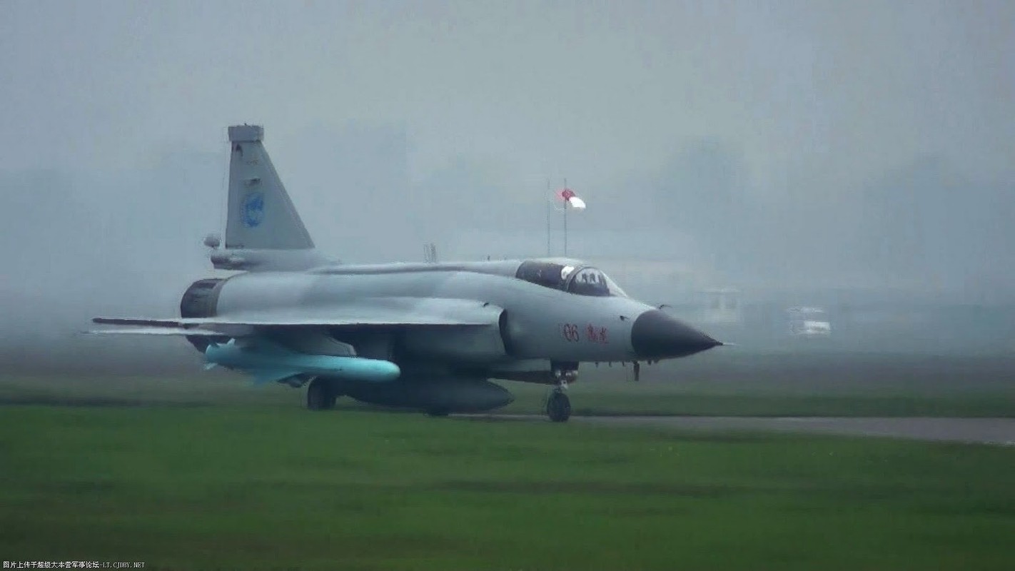 Trung Quoc ban tiem kich JF-17 Thunder cho Myanmar voi gia re khong tuong-Hinh-10