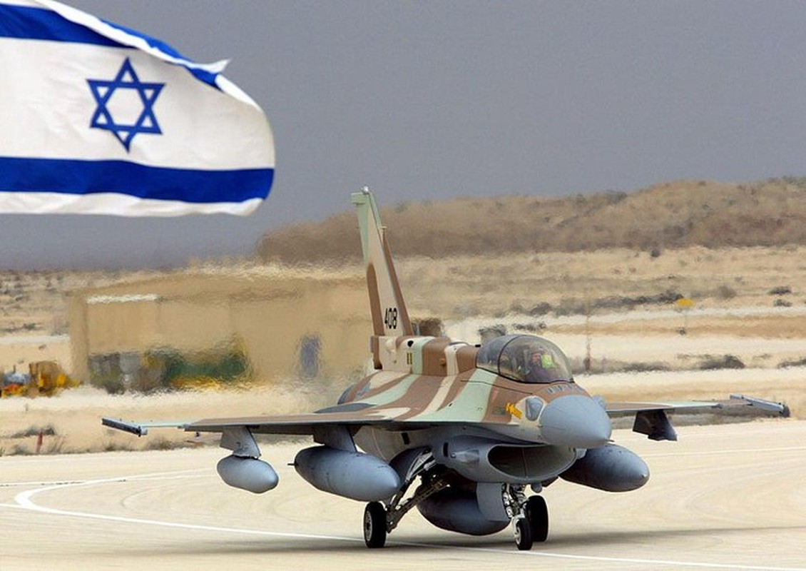 Bi S-300PM Syria de doa, tiem kich F-16 Israel bo chay thuc mang?-Hinh-4