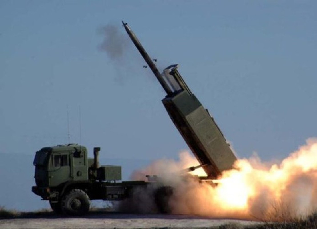 Phao phan luc M142 HIMARS cua My uy hiep truc tiep can cu khong quan cua Iran?-Hinh-12