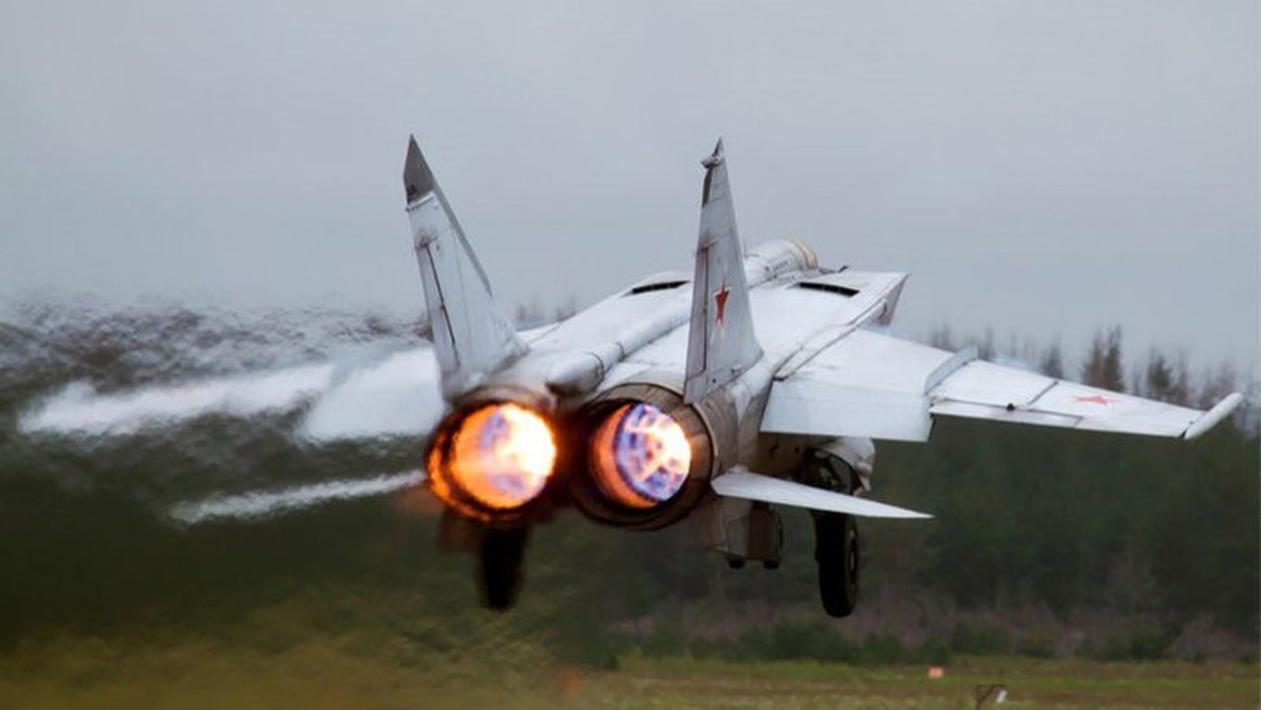 MiG-25 la tiem kich danh chan tot nhat the gioi?-Hinh-13