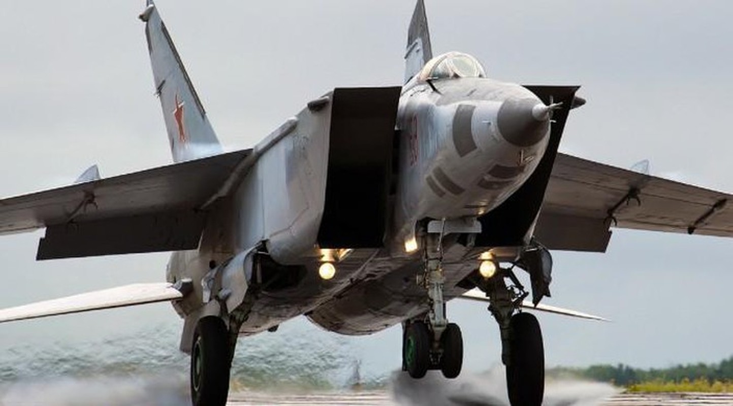 MiG-25 la tiem kich danh chan tot nhat the gioi?-Hinh-5