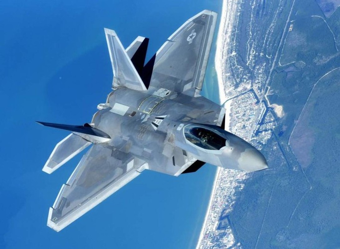 My dua phi doi F-22 Raptor ve nuoc... Iran tam thoat hiem nguy can ke?-Hinh-27