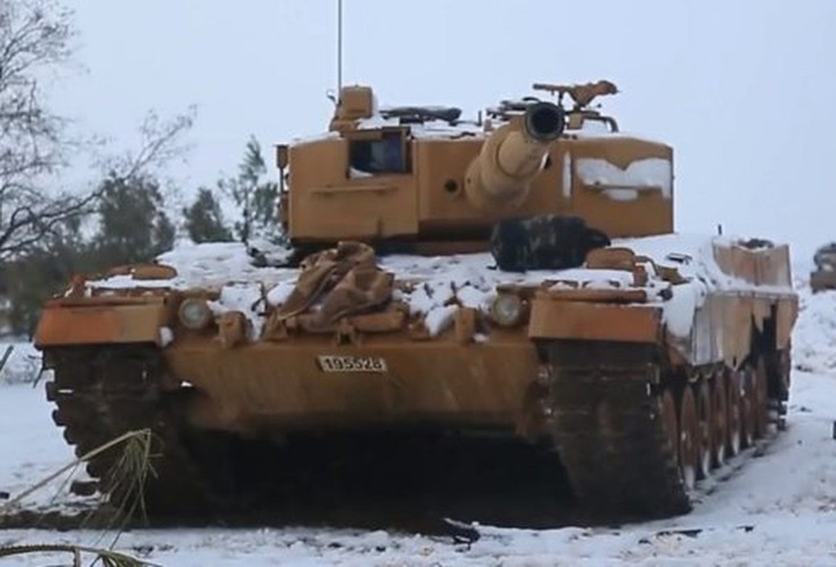 Tho Nhi Ky tung hang loat xe tang Leopard 2A4 vao chien truong Syria-Hinh-14