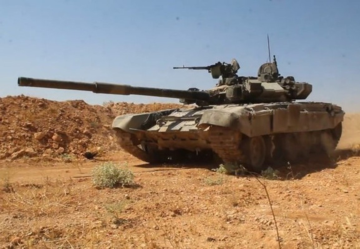 Phien quan HTS lay dau ra xe tang T-90 cuc manh de tan cong Syria?-Hinh-18