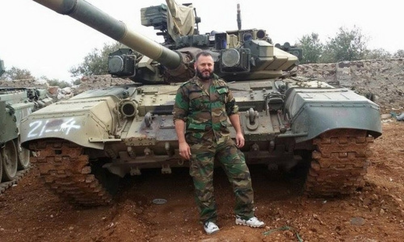 Phien quan HTS dung xe tang T-90A tan cong quan doi chinh phu Syria-Hinh-7