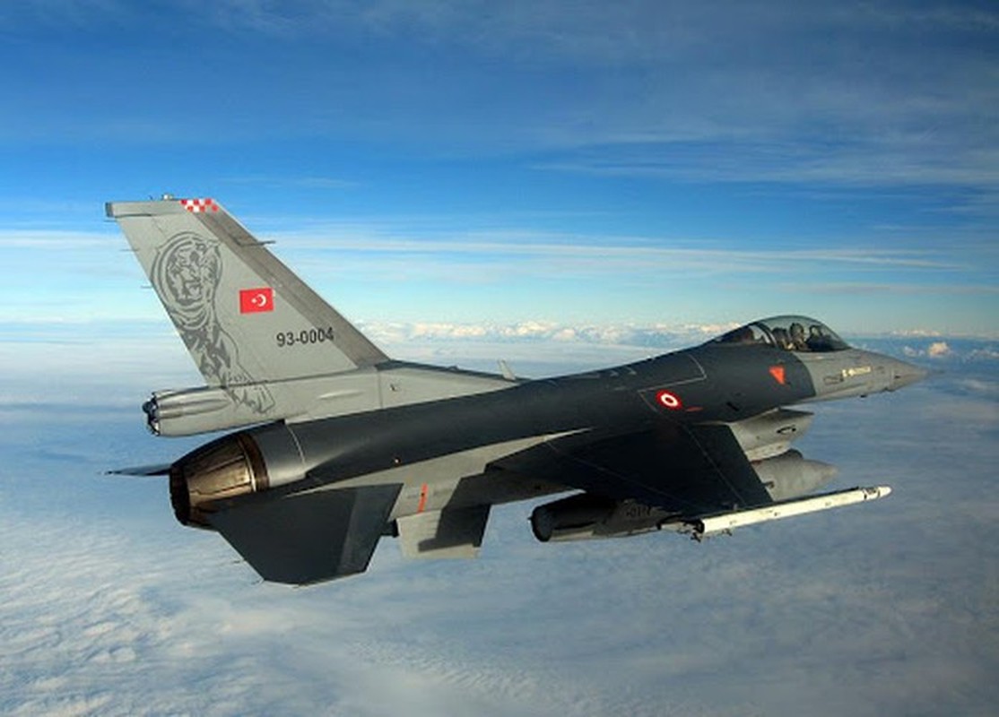 Neu giao tranh, F-16 Tho Nhi Ky co vuot qua duoc S-300 Syria?-Hinh-5