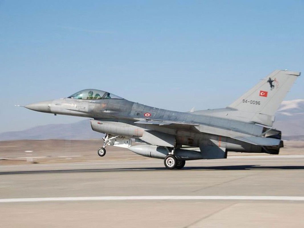 Neu giao tranh, F-16 Tho Nhi Ky co vuot qua duoc S-300 Syria?-Hinh-8