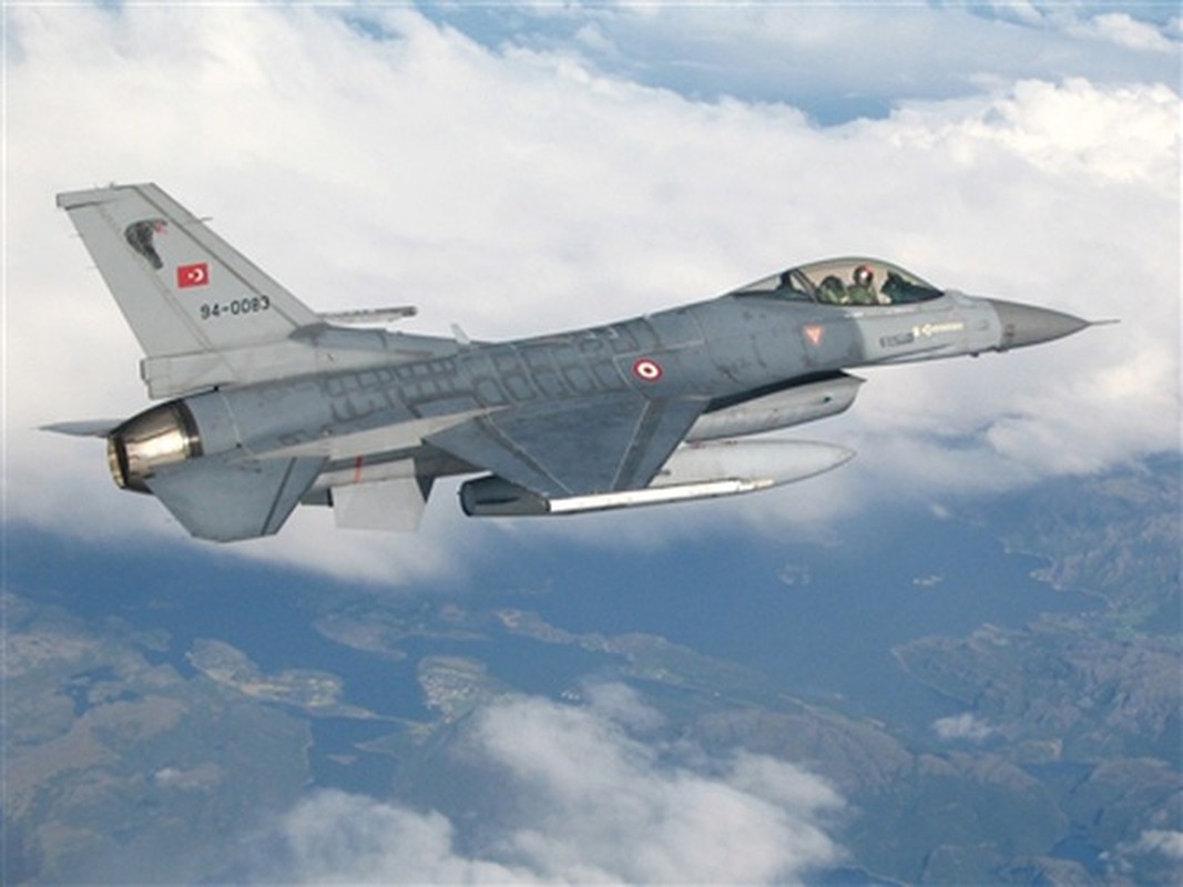 Tho Nhi Ky loan tin tiem kich F-16 cua minh ban ha Su-24MK Syria-Hinh-17