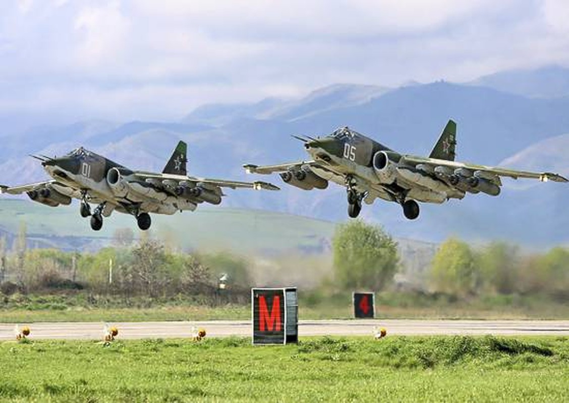 “Xe tang bay” Su-25: Suc manh cua qua khu - hien tai va tuong lai-Hinh-14